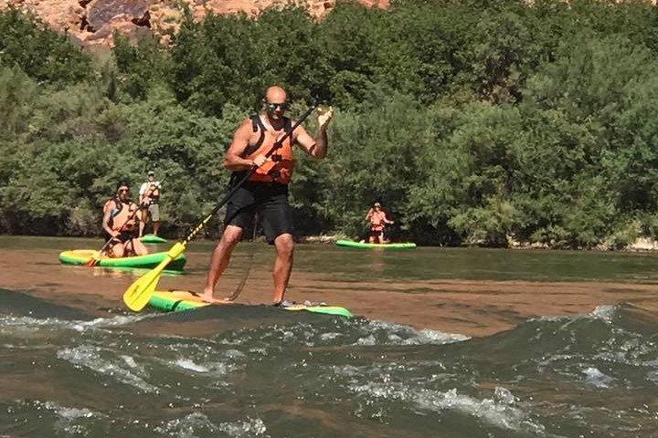 Splash og Splash: Stand Up Paddleboarding på Colorado River