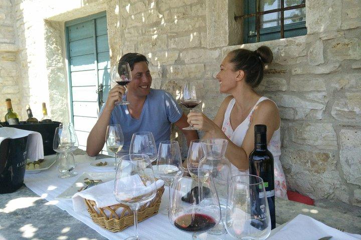 Porec FOOD & WINE Passeggiata con degustazione di vini e cibi
