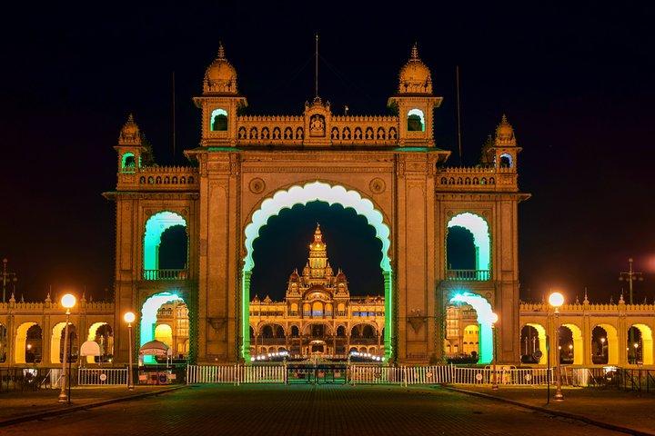 Excursão diurna a Mysore e Srirangapatna saindo de Bengaluru com guia e almoço