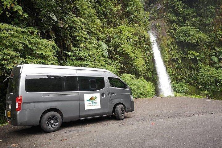 Privater Transfer vom Flughafen nach Manuel Antonio oder Jaco Beach von San Jose
