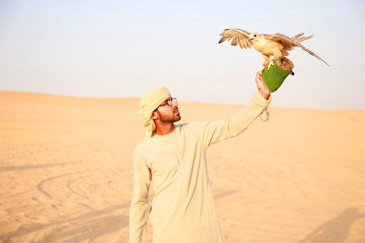 Dubai Desert Safari con 4x4 Dune Bashing e cena barbecue