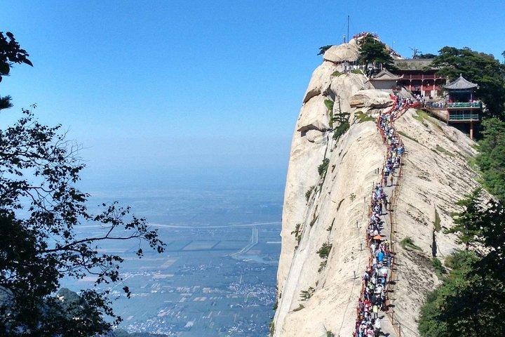 Excursion privée d'une journée à la montagne Huashan au départ de Xian, déjeuner compris