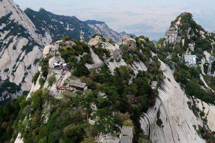 Excursion privée d'une journée à la montagne Huashan au départ de Xian, déjeuner compris