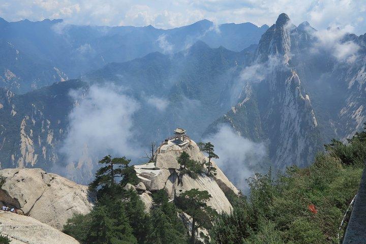 Excursion privée d'une journée à la montagne Huashan au départ de Xian, déjeuner compris