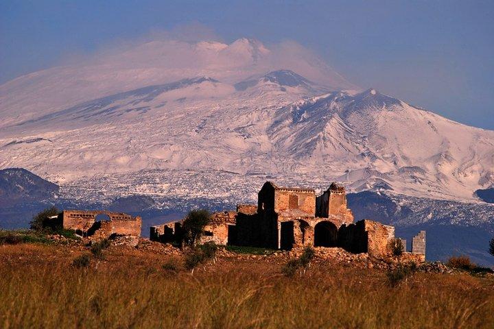 ETNA & WINE, TAORMINA TOUR FD da CATANIA (GUIDA e PRANZO Inclusi)