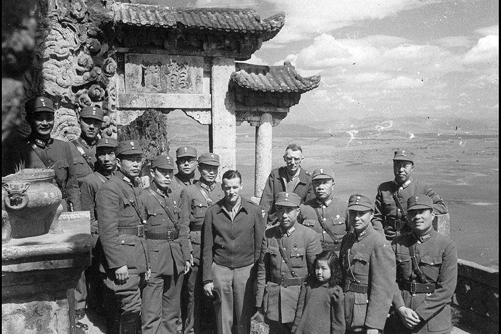 Half Day Afternoon Private Tour: General Stilwell Museum, Arhat Temple, Panda