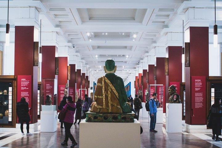 家族旅行や小グループで人気のプライベートツアー、大英博物館