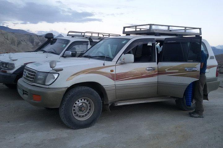 4WD SUV によるジョムソン ムクティナート ツアー 2 日間