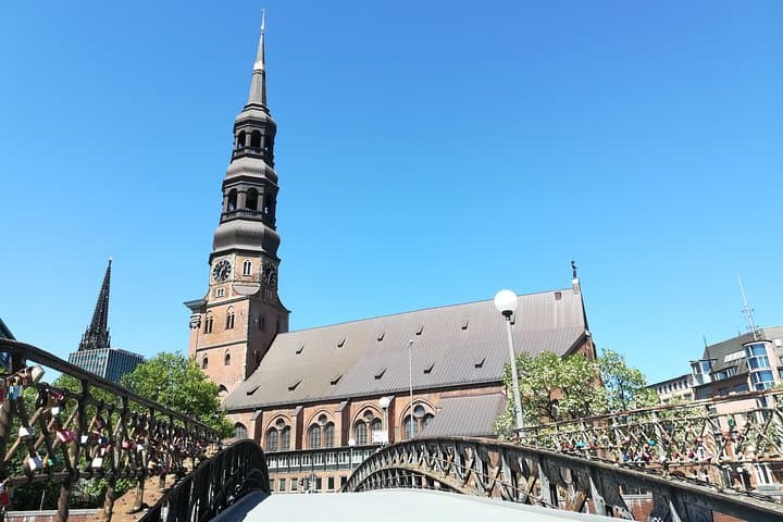 Hamburg West - With Blankenese - Driverguide Tour