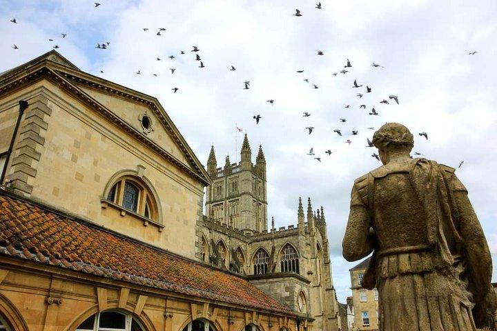 Quintessential England Private Tour. Ammira Stonehenge e la città romana di Bath