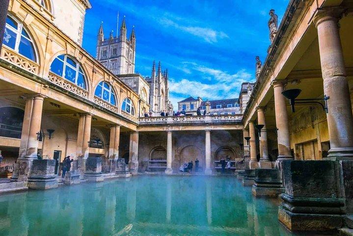Quintessential England Private Tour. Ammira Stonehenge e la città romana di Bath