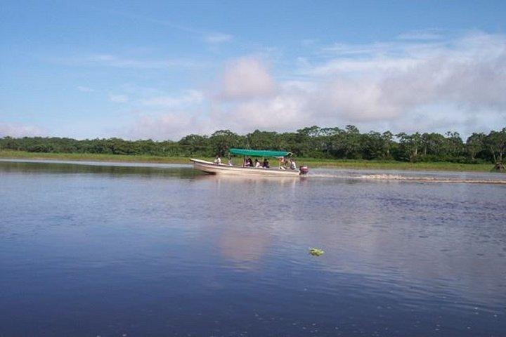 Excursion privée de pêche aux piranhas dans l'Amazonie d'Iquitos