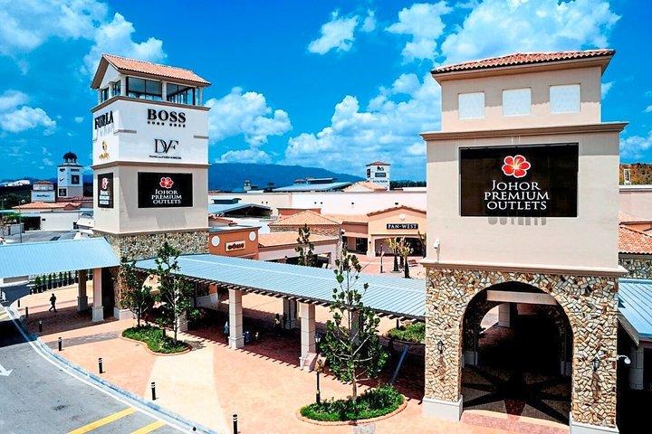 Chauffeur: Batu Pahat nach Singapore Van Transfer