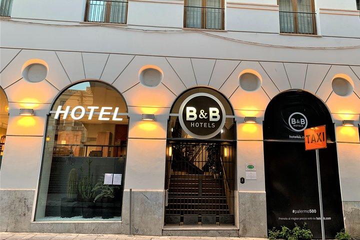 パレルモ空港からB&Bホテルパレルモクアトロカンティへのプライベートトランスファー