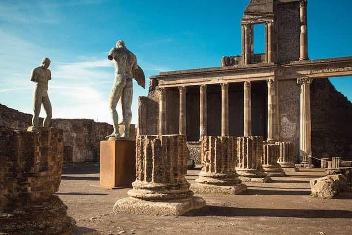 Round-Trip Shuttle Transfer from Naples to Pompeii