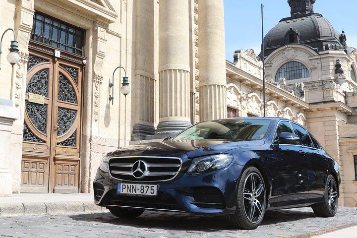 Eksklusiv Budapest City Tour med luksusbil - Halvdag
