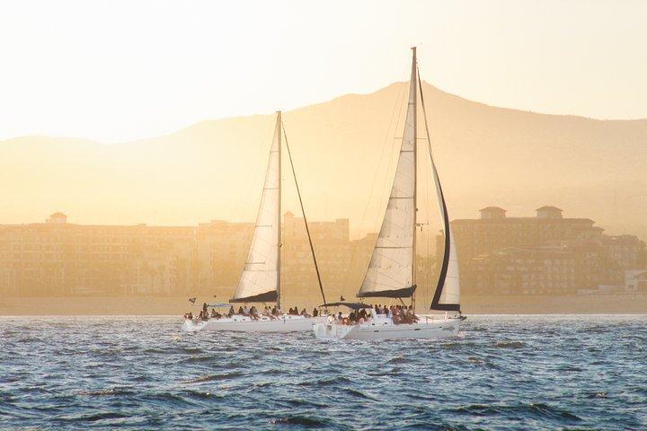 Los Cabos Luxury Sunset Sail com aperitivos leves e bar aberto