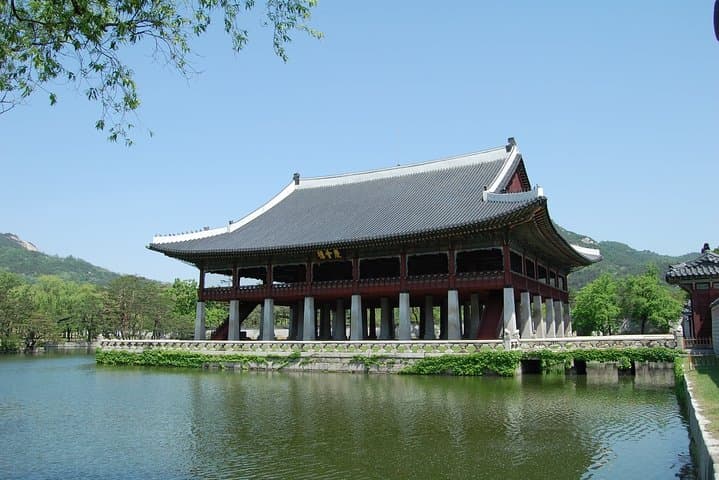 From Seoul: 4 Hours Private tour with top attractions in Seoul