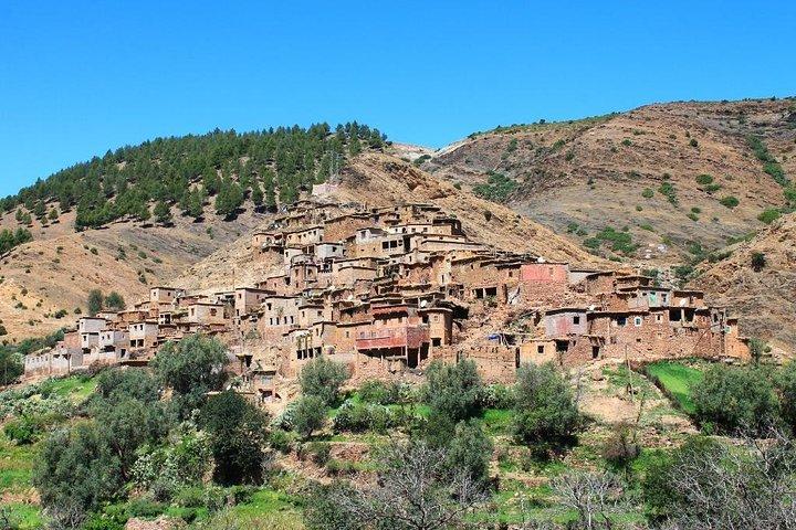 Day trip 3 valleys with camel ride & hiking