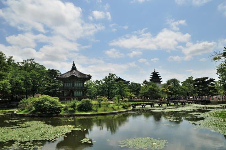 From Seoul: 4 Hours Private tour with top attractions in Seoul