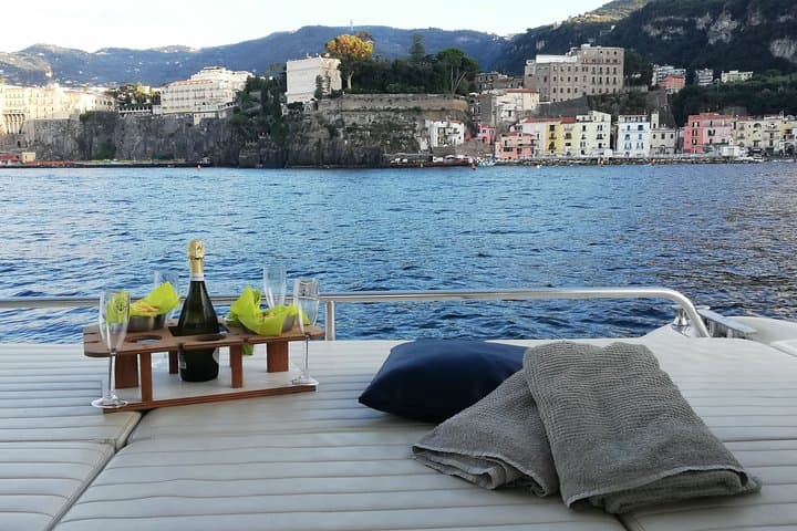 Private Cruise from Naples to Capri and Amalfi Coast - yacht 50'