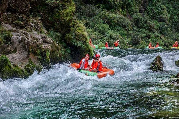 Mengdong River Rafting Adventure e Furong Old Town Private Tour