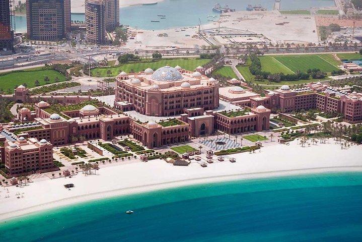 Moschea di Abu Dhabi con Qasr Watn e pranzo all'Emirates Palace