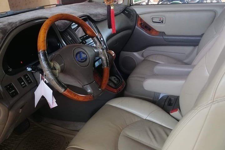 Taxi fra Phnom Penh til Battambang med engelsktalende chauffør