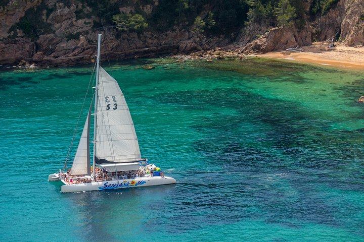 Katamarantur med andre grupper langs Costa Brava. Lørdage.