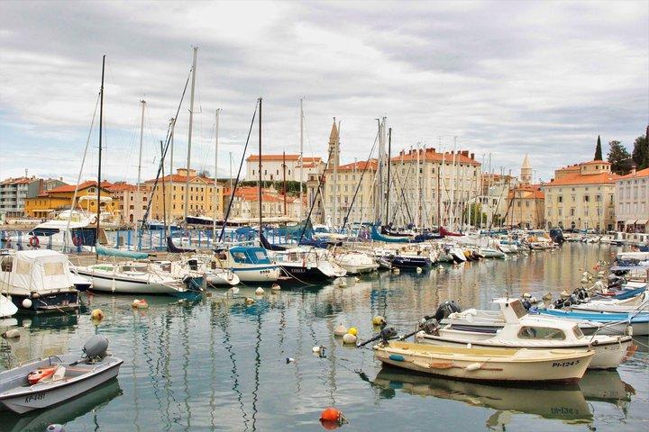Fantastisk privat turné Postojna og Predjama fra Portoroz