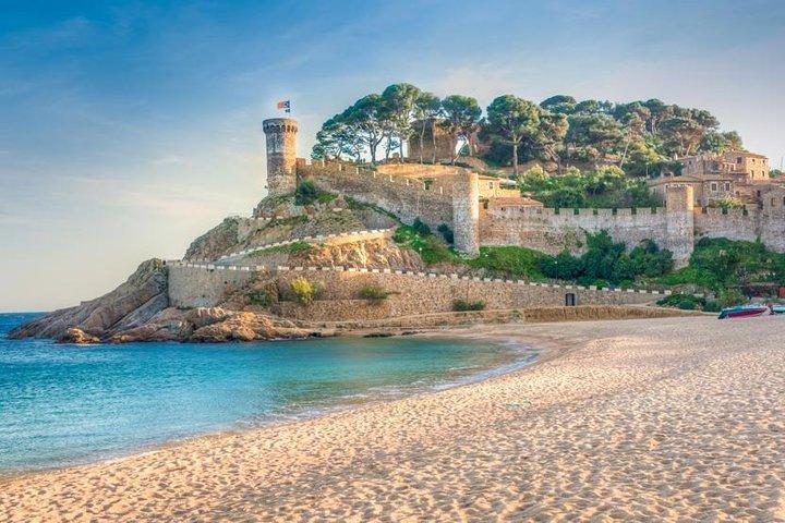 Transfert Privé de Tossa de Mar/ Lloret de Mar à Barcelone