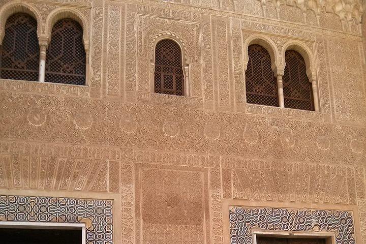 Andare ad Alhambra? Tour privato di 3 ore! Salta le lunghe file per visitare l'Alhambra