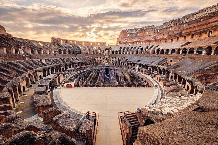 Colosseum Arena Floor, Roman Forum y Palatine Hill Tour guiado en grupo