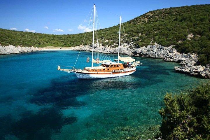 Fethiye Bays and Islands Sailing Cruise with Lunch