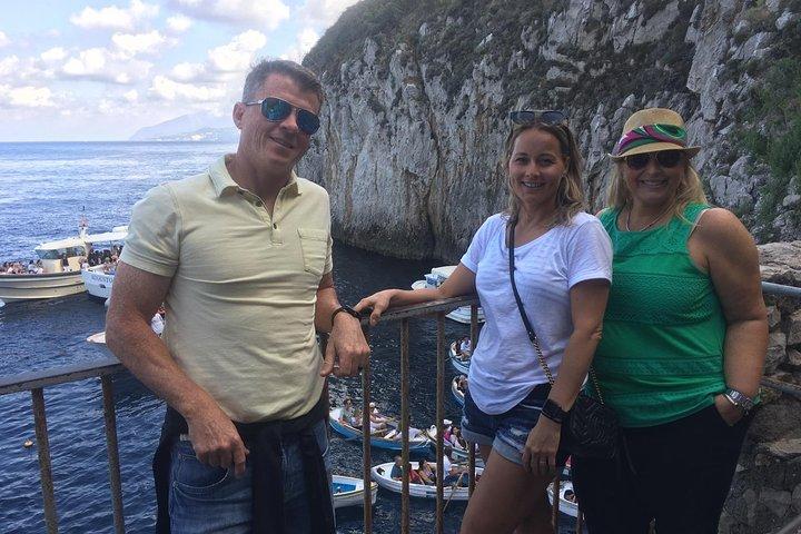 Capri Island und Blaue Grotte aus Sorrent oder Positano oder Amalfi oder Salerno