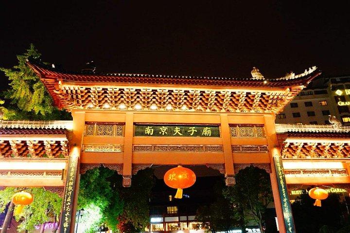 Nanjing Night River Cruise Tour met halal-stijl eetervaring