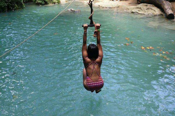 Tour guidato privato del Blue Hole da Ocho Rios con Zipline Ride