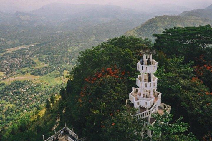 キャンディからアンブルワワの超高層タワーに登る