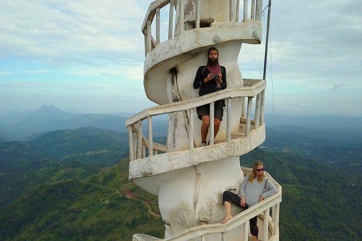 キャンディからアンブルワワの超高層タワーに登る