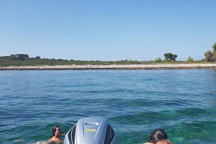 Excursion privée en hors-bord (5 îles) depuis Trogir ou Split