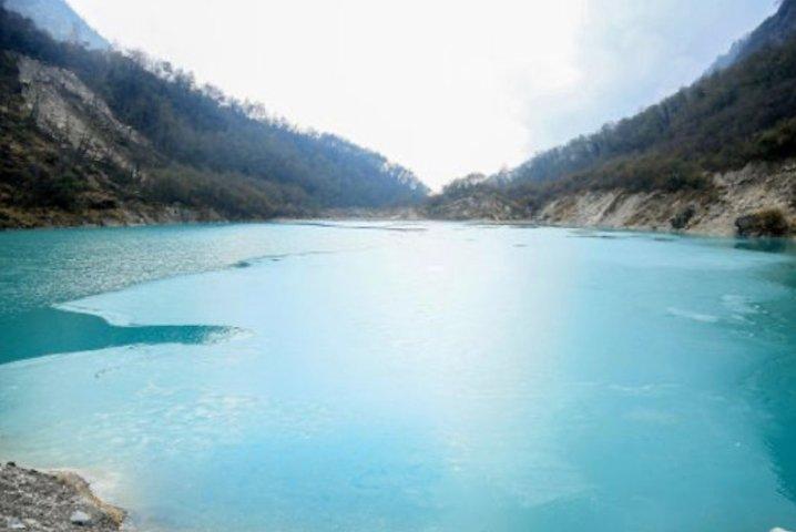 コプチェ氷河湖を訪れる 3 日間のシクルズ トレッキング