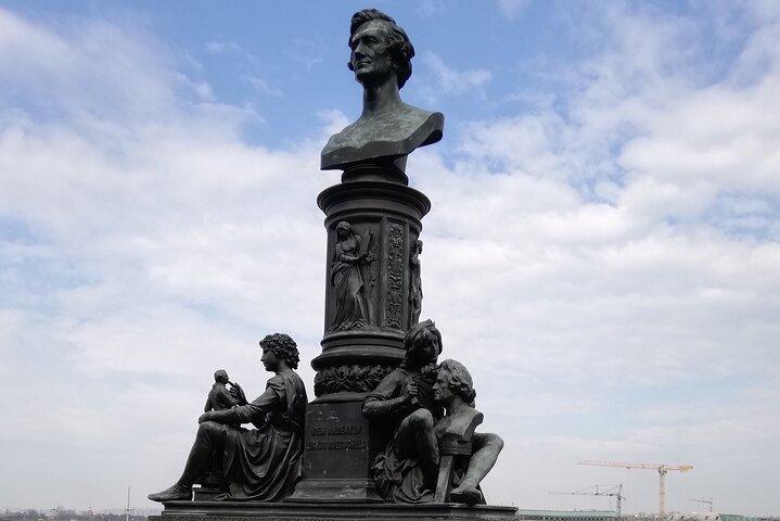 Dresden's 'Balcony of Europe': A Self-Guided Audio Tour along the River Elbe