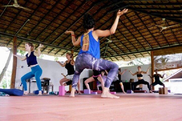 lezione di yoga Sri Lanka - Yin riparativa