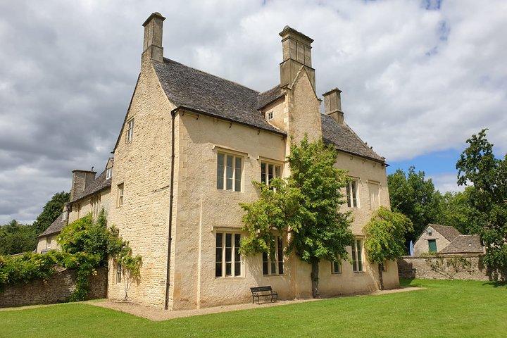 London: Black Cab Downton Abbey Day In The Cotswolds Tour