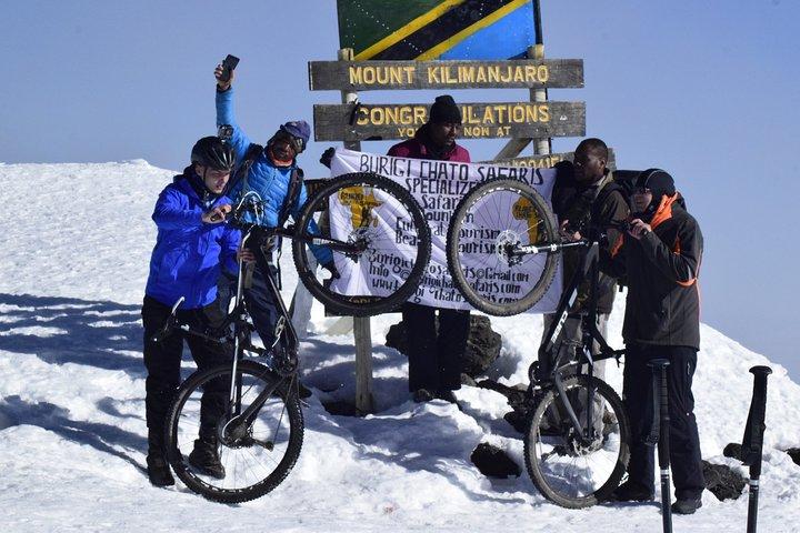 Bästa 5 dagars Kilimanjaro cykeltur via Marangu Kilema Route