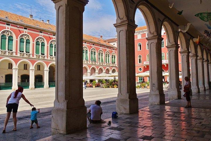 Tour privado a pie por Split con un guía profesional