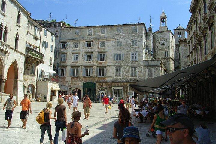 Tour privado a pie por Split con un guía profesional