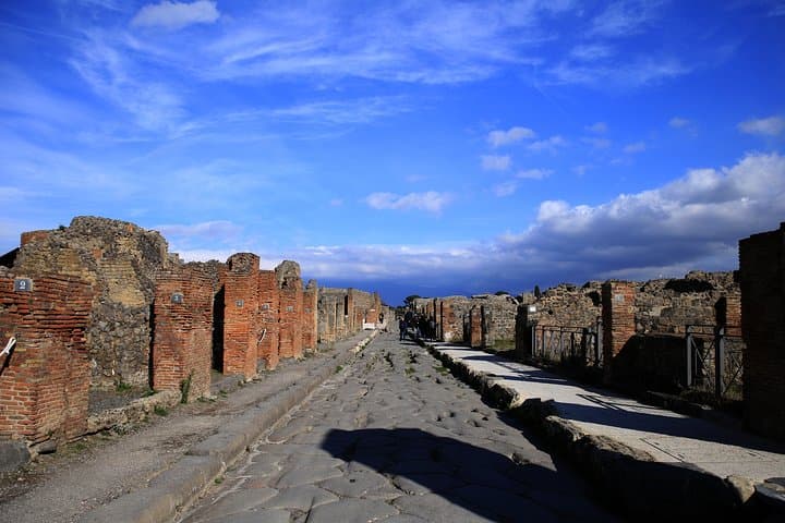 Skip the Line Tour of Pompeii for Kids & Families