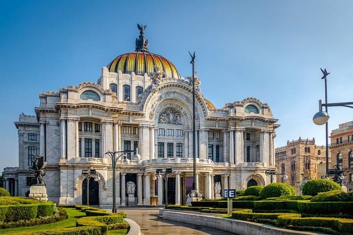 Airport Transfer: Mexico to Mexico Airport MEX by Luxury SUV