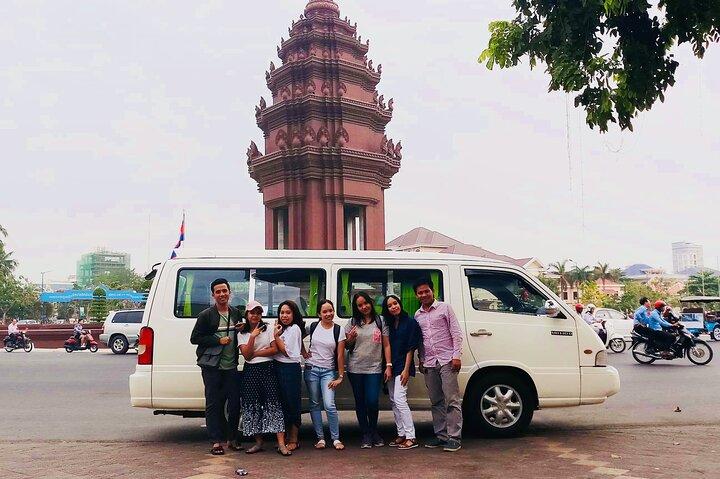 A Day Trip Sightseeing of Phnom Penh With Private Tour Guide
